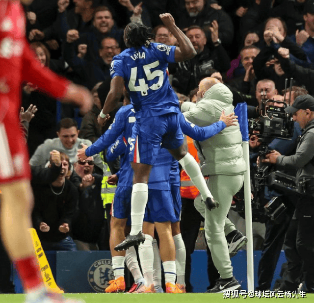 爱游戏官方网站-迈阿密热火训练开放日，今晚绝杀压哨引欢呼，英超在即，数据趋势出现新变化-爱游戏官方网站