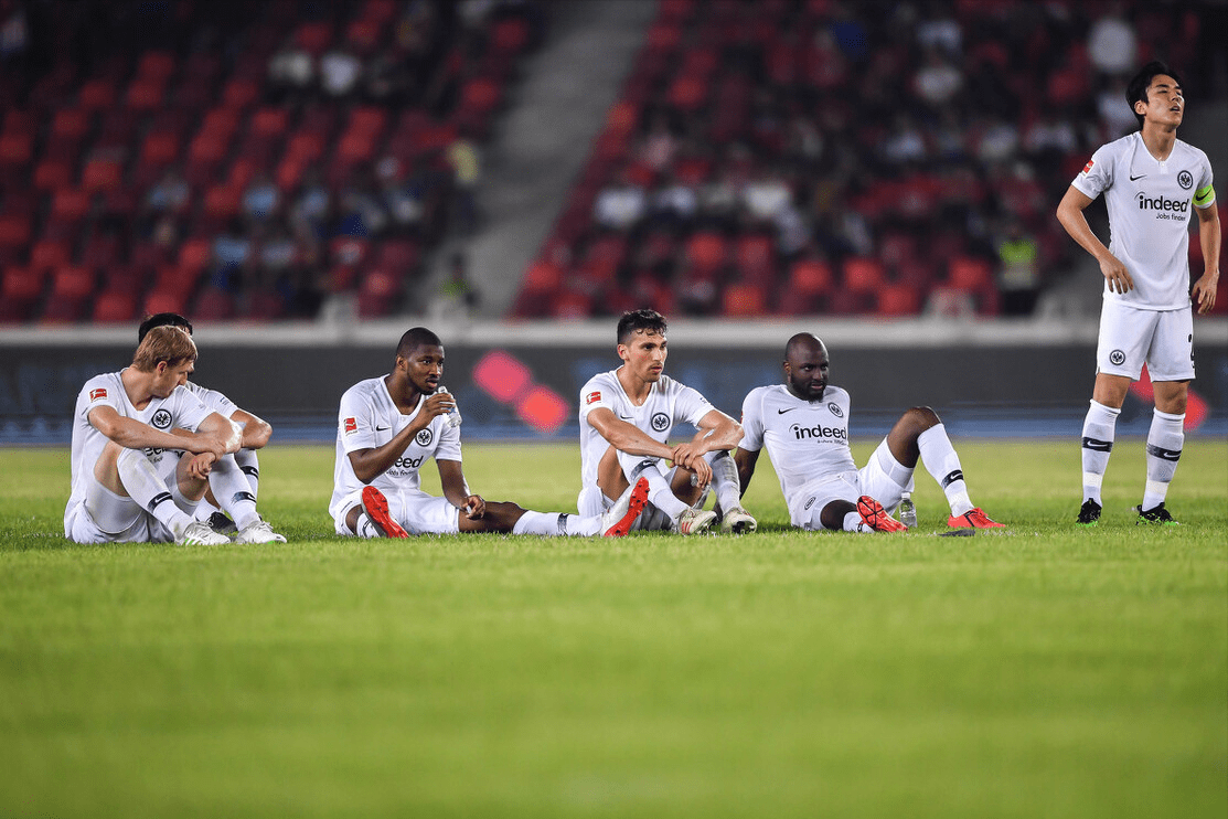 爱游戏-埃因霍温内部会议纪要流出——赛前主帅复盘，德甲使命明确，身体对抗强度拉满的简单介绍-爱游戏