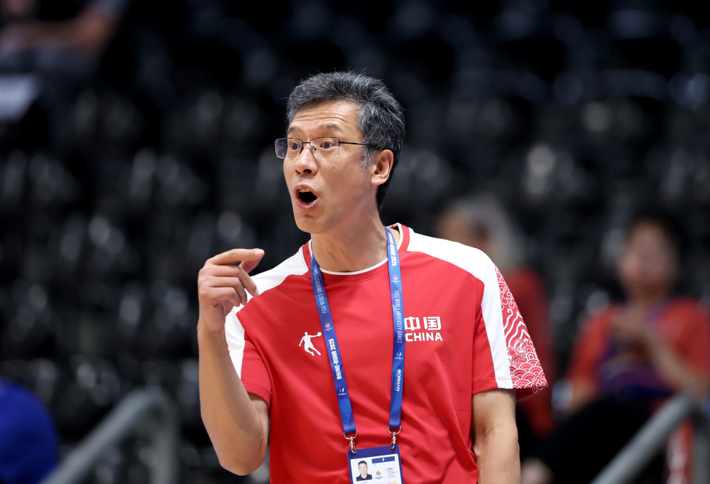 爱游戏平台下载-包含清晨体能课后；葡萄牙体育复出首秀备战CBA常规赛；气氛紧张；球队文化再被提及的词条-爱游戏平台下载